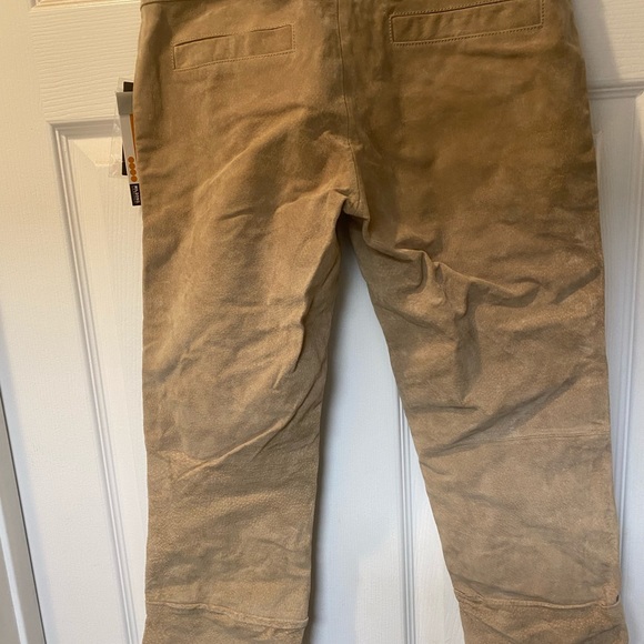 Wilson’s Maxima Tan Suede Capris - Picture 5 of 5